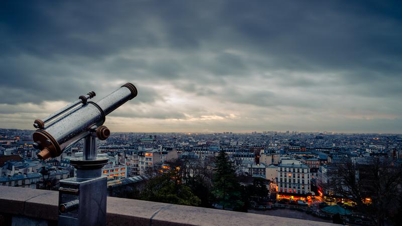 Les toits de la ville de Paris vus depuis Montmartre