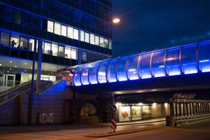 Un pont munichois particulièrement bien éclairé